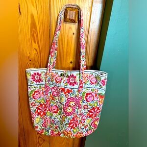 Vera Bradley large tote some wear and tear on handles